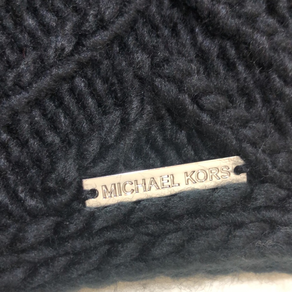 Michael Korse Black Thick Knitted  Scarf